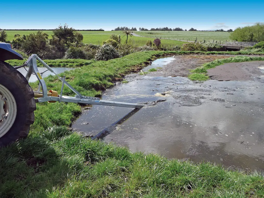 How to Combat Effluent Odour 3 Nevada PTO FarmerStir 6000 in action