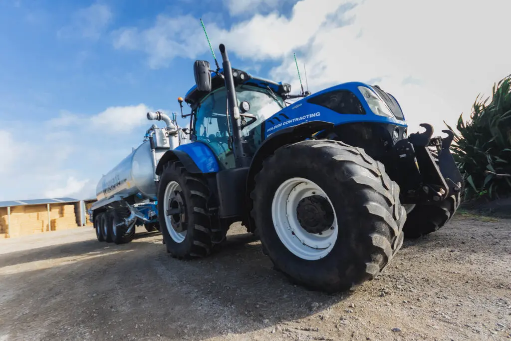 Nevada 20,150L Triple Axle Slurry Tanker and Big Blue Tractor