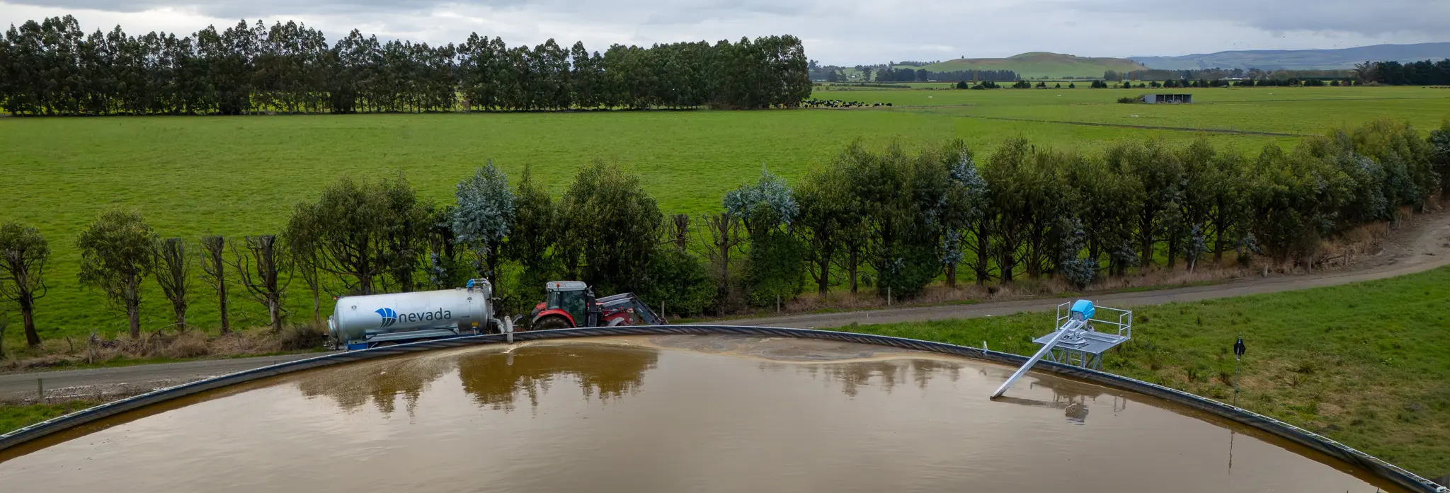 Vincent loading their Nevada 16,500L Tandem Axle Slurry Tanker and Stirring the KlipTank with the Nevada Electric Stirrer at Todd Dairies in Winton, Southland.