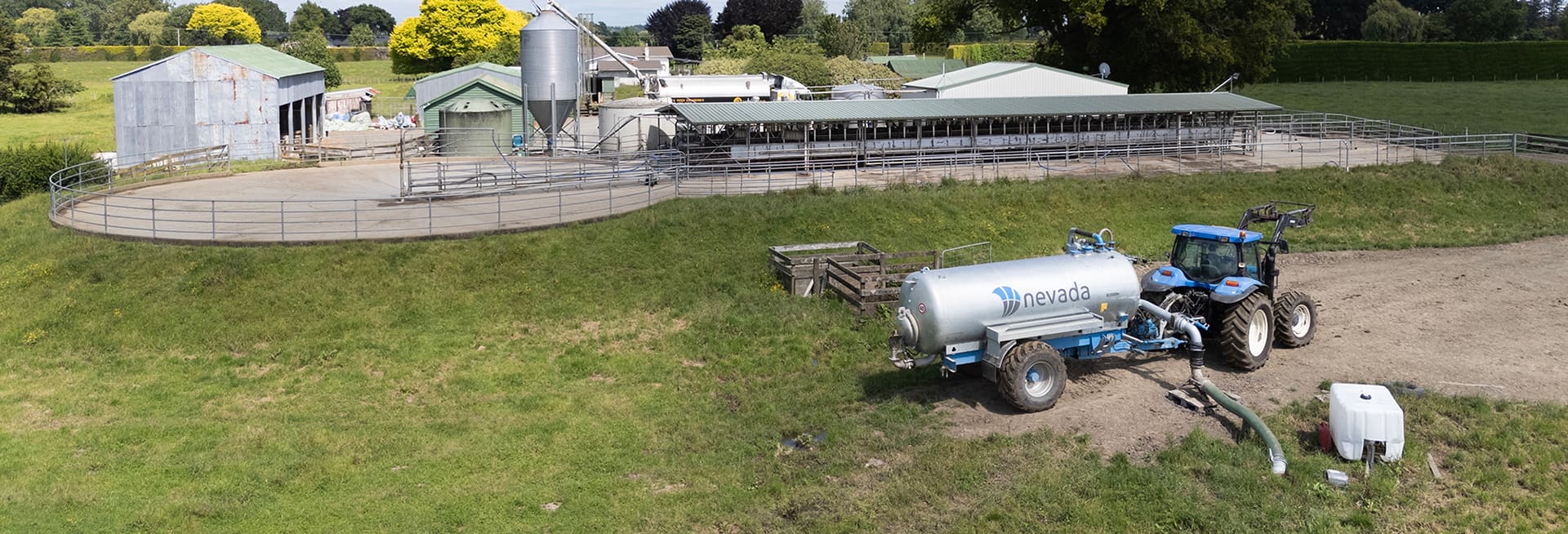 Nevada Single Axle Slurry Tanker infront of cowshed